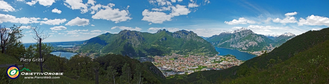 68 Panoramica su Valmadrera, i suoi monti, i laghi, le Grigne.jpg